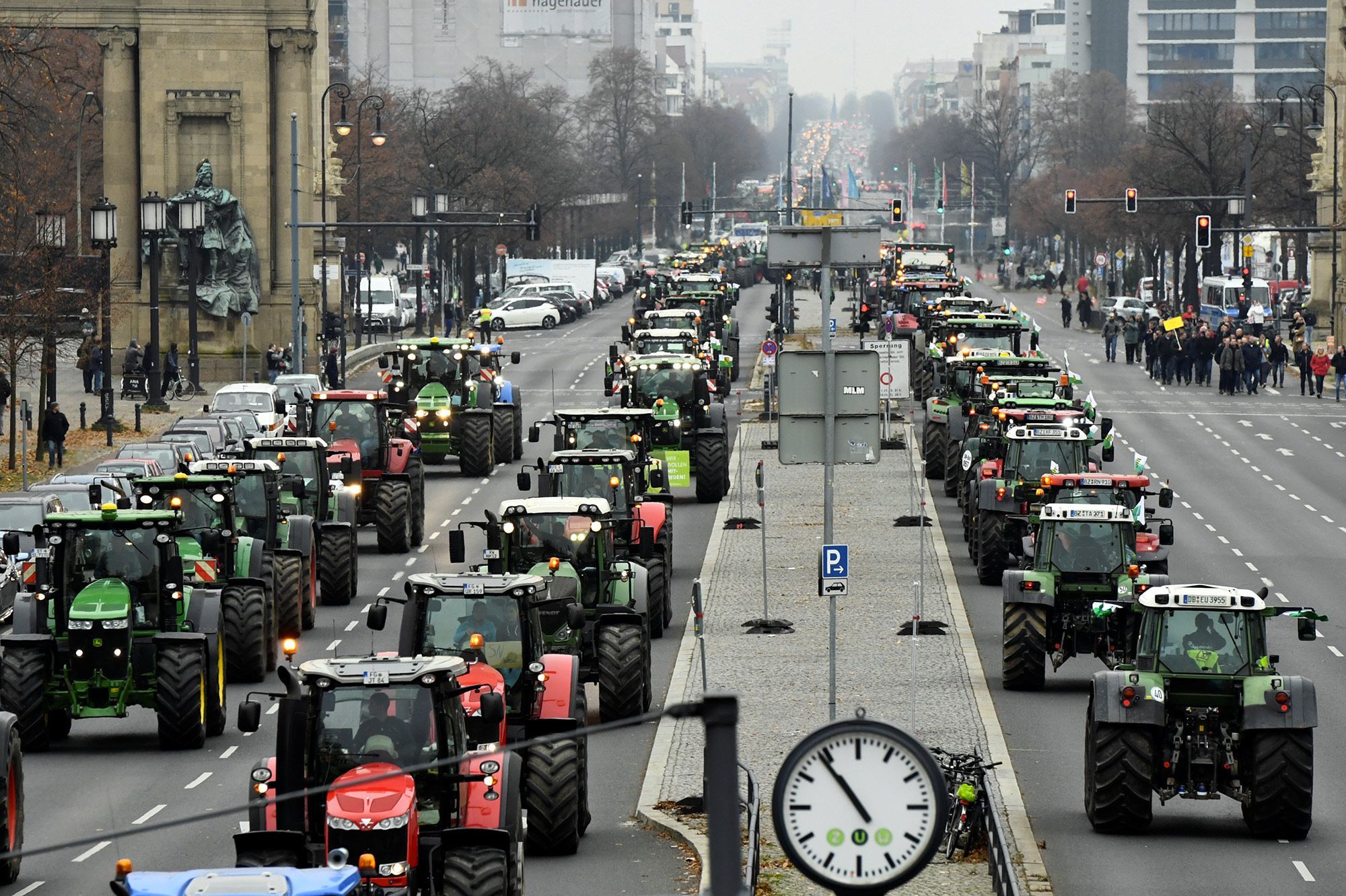 France : Les agriculteurs manifestent et crient leur ras-le-bol