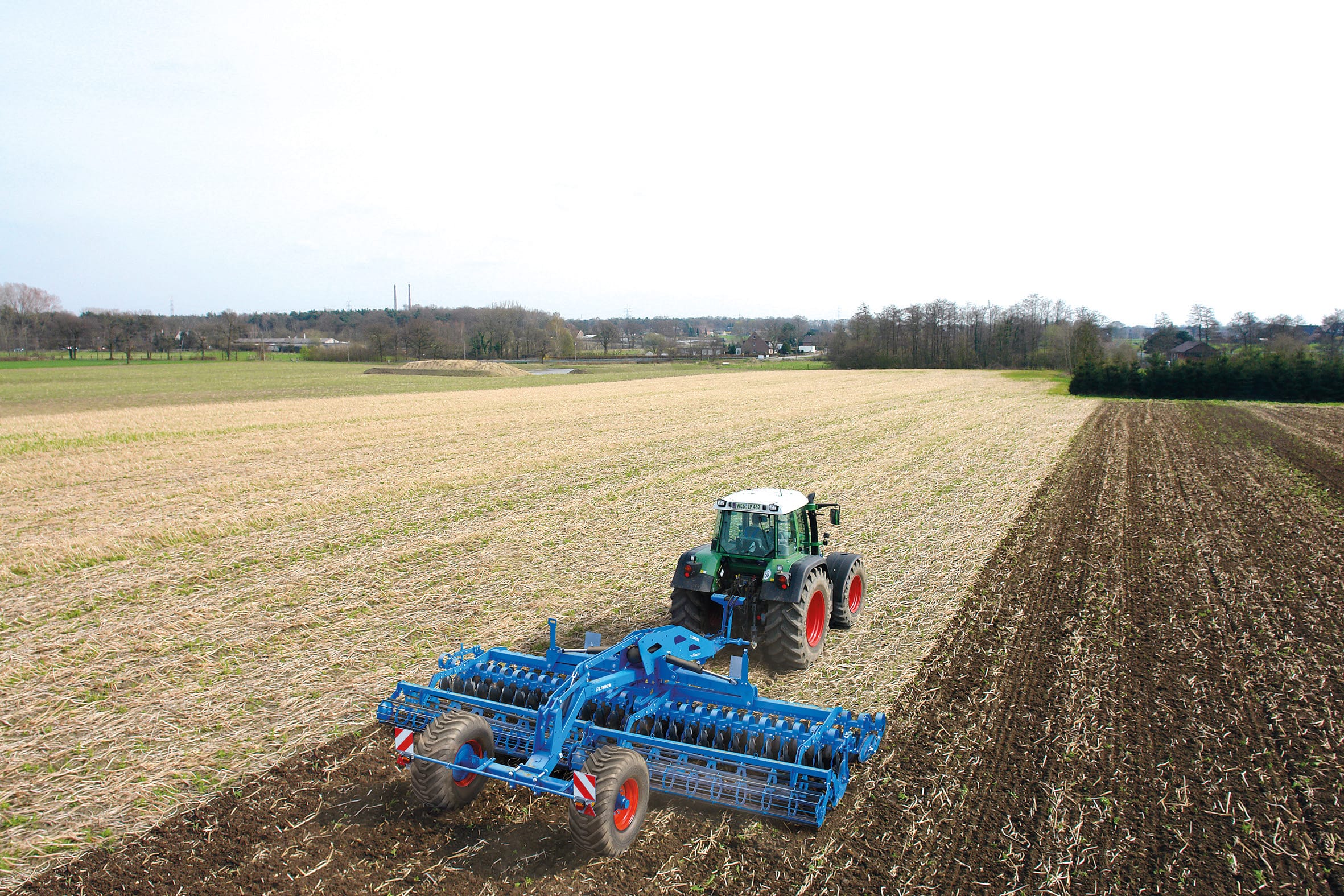 Lemken: Nouveau déchaumeur à double train de disques