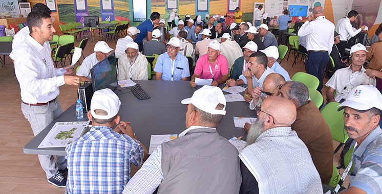 OCP: Le dispositif Al Moutmir fait escale à Meknès et sensibilise 350 agriculteurs
