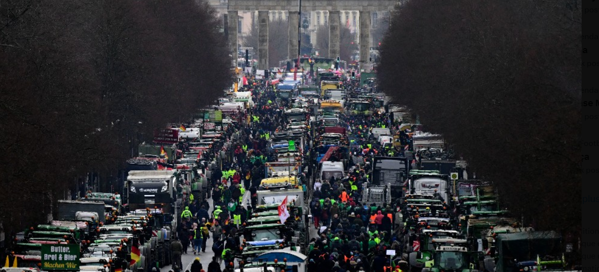 Les agriculteurs allemands descendent dans les rues de Berlin pour protester